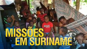 Gideões fazendo missões em Suriname