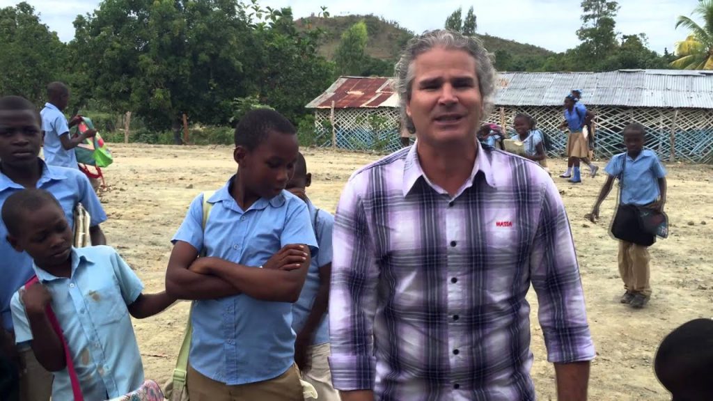 Vamos fazer uma criança sorrir no HAITI neste natal