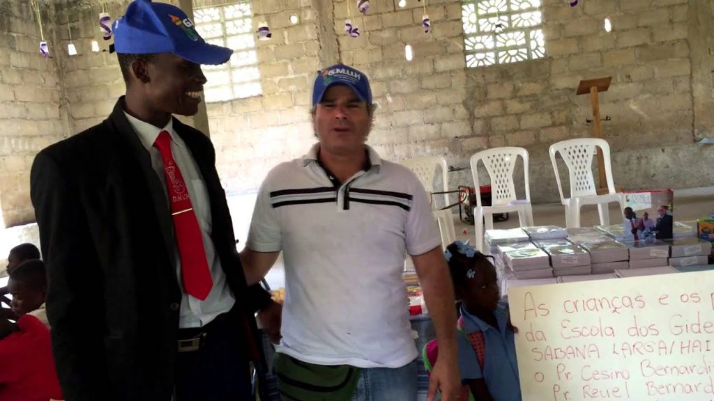 Crianças no Haiti agradecem a você contribuinte