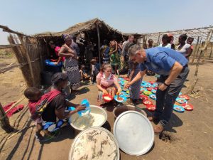 Projeto Arroz com Feijão para crianças em Nhamatanda na África