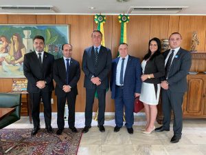 Equipe dos Gideões é recebida pelo Presidente Jair Bolsonaro